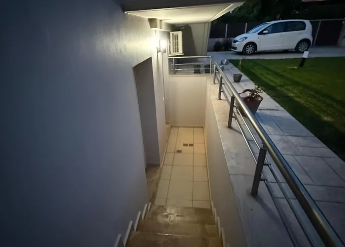 Nado House *